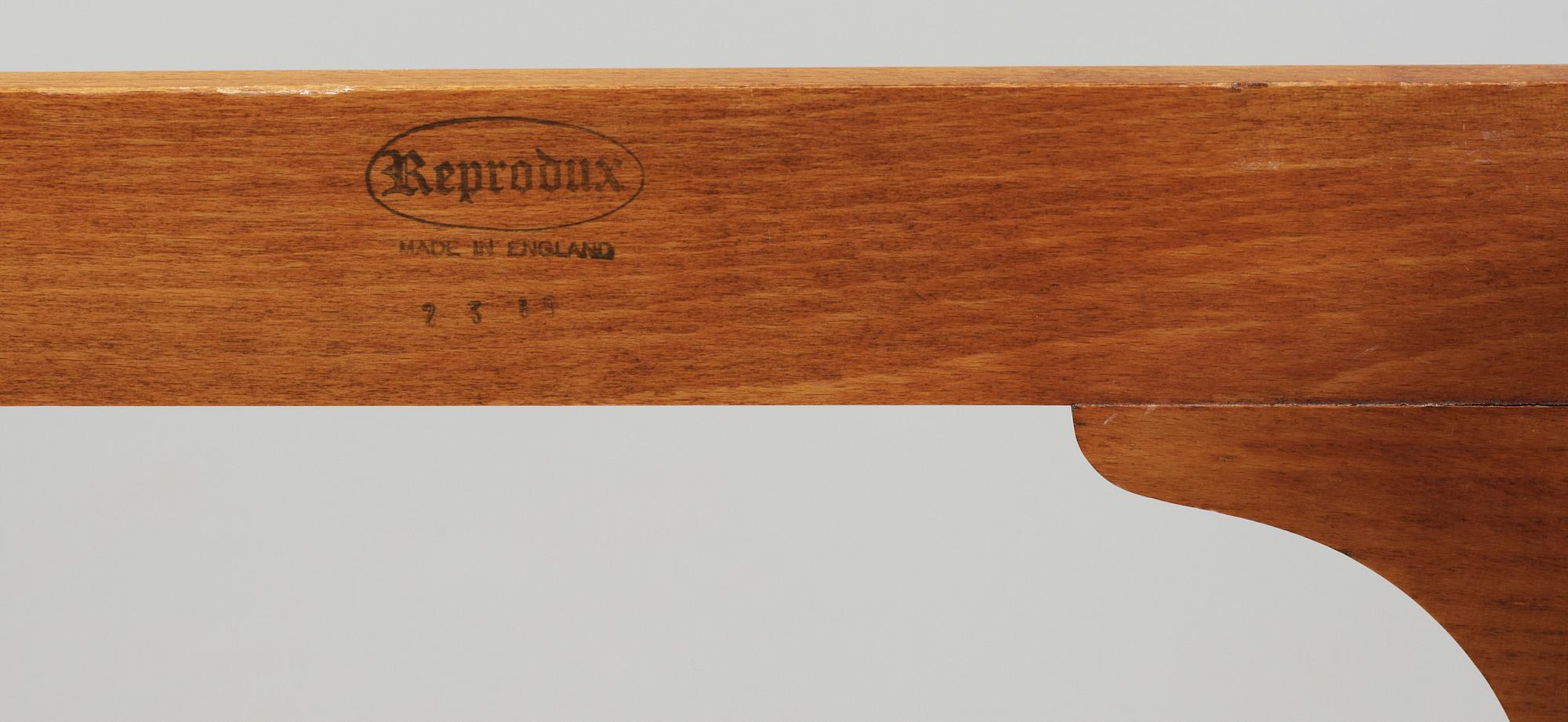 SOFFBORD, "Reprodux", England, 1900-talets andra hälft.