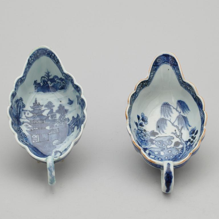 SÅSSNIPOR, 2 stycken, kompaniporslin, 1700-tal.