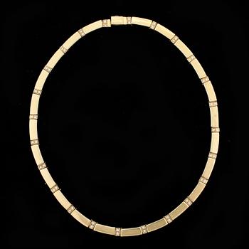 HALSCOLLIER, guld 18K, diamanter. Vikt ca 30 gram.