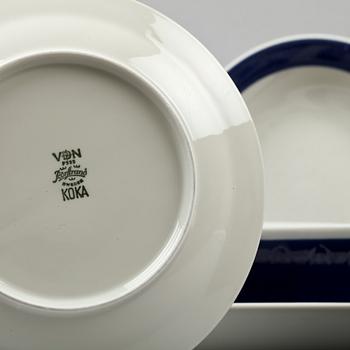 SERVISDELAR, 35 st, porslin, "Koka Blå", Hertha Bengtsson, Rörstrand.
