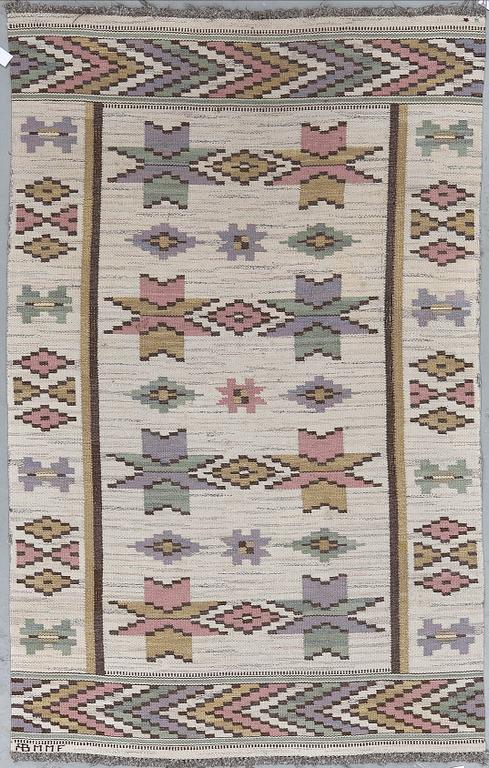 MATTA. "Vit botten". Rölakan. Signerad AB MMF. Ca  246x155 cm.