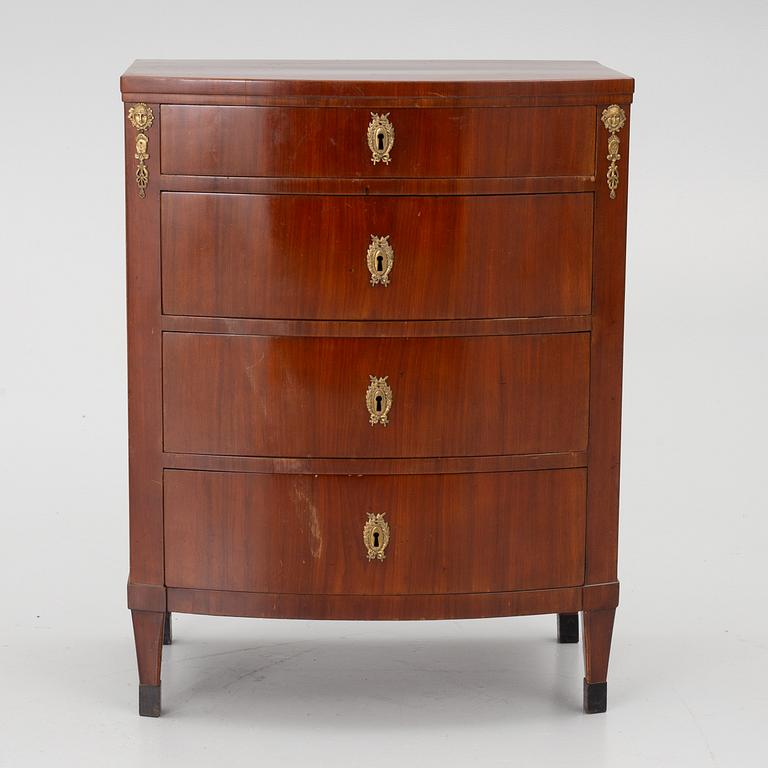 Chest of drawers, 19th century.