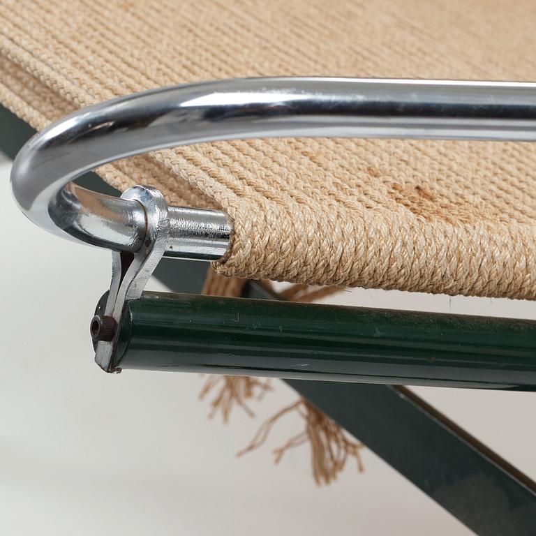Hans J. Wegner, a 'Flag Halyard' easy chair, Getama, Denmark.