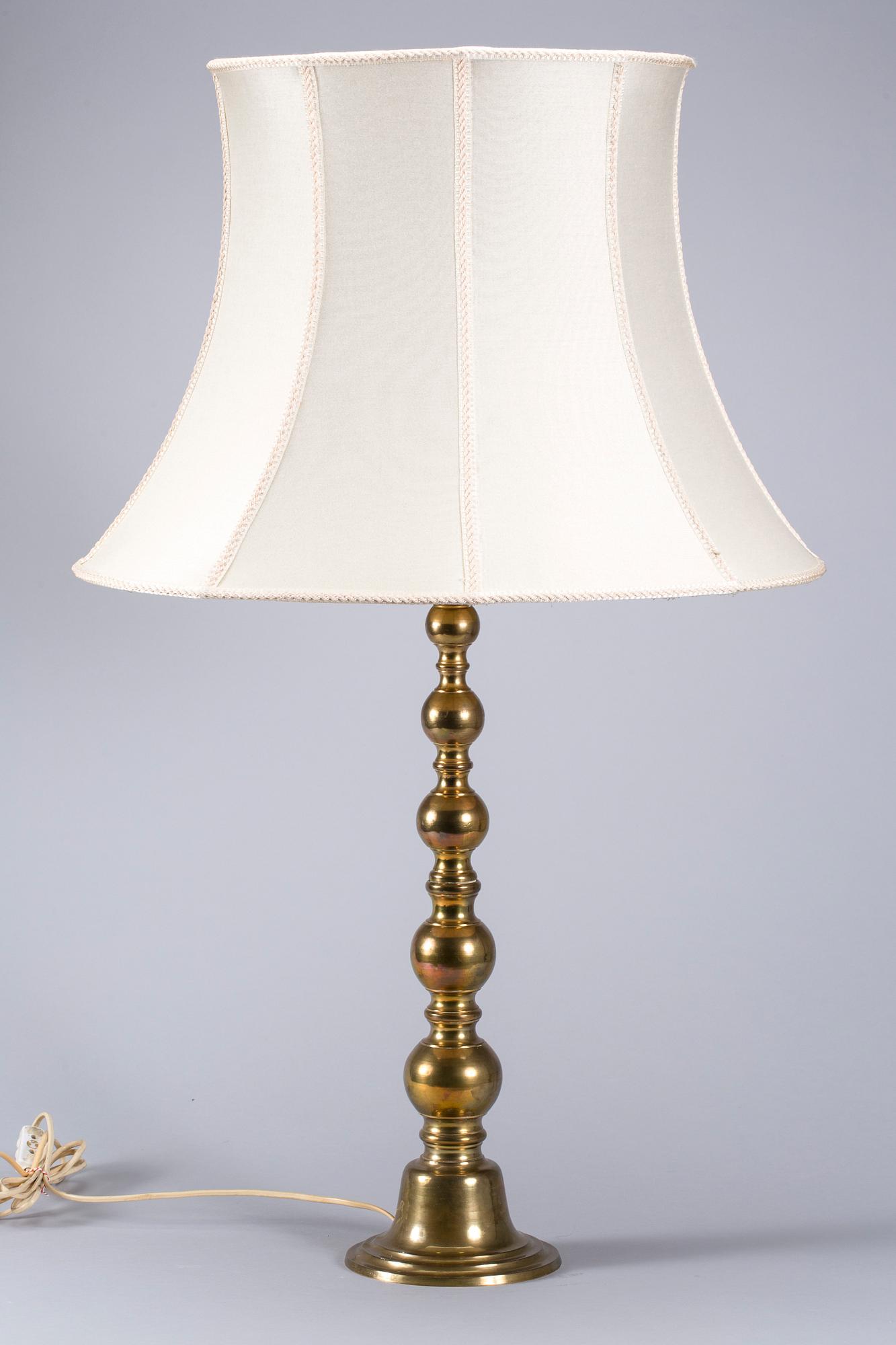 BORDSLAMPA, Mässing märkt NK, 1900-talets andra hälft.