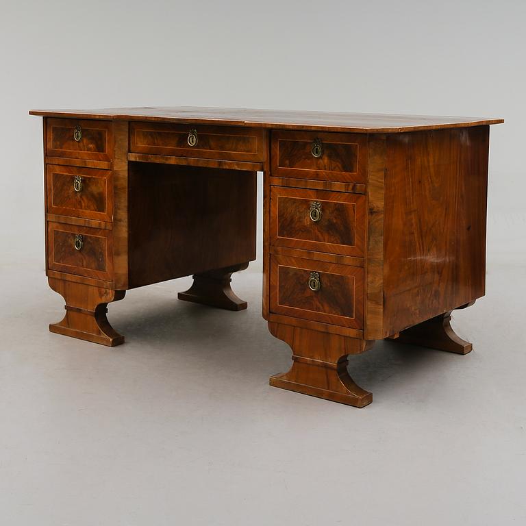 SKRIVBORD, 1800-talets andra hälft.