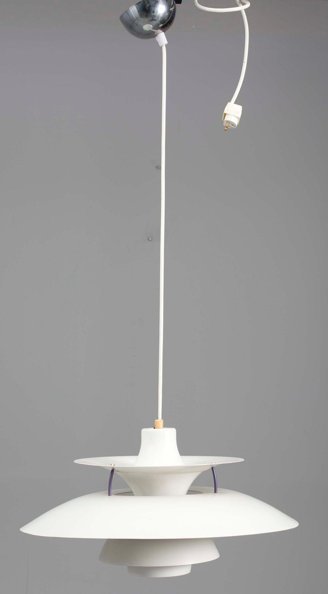 TAKLAMPA, "PH-5", Poul Henningsen, Louis Poulsen, Danmark.