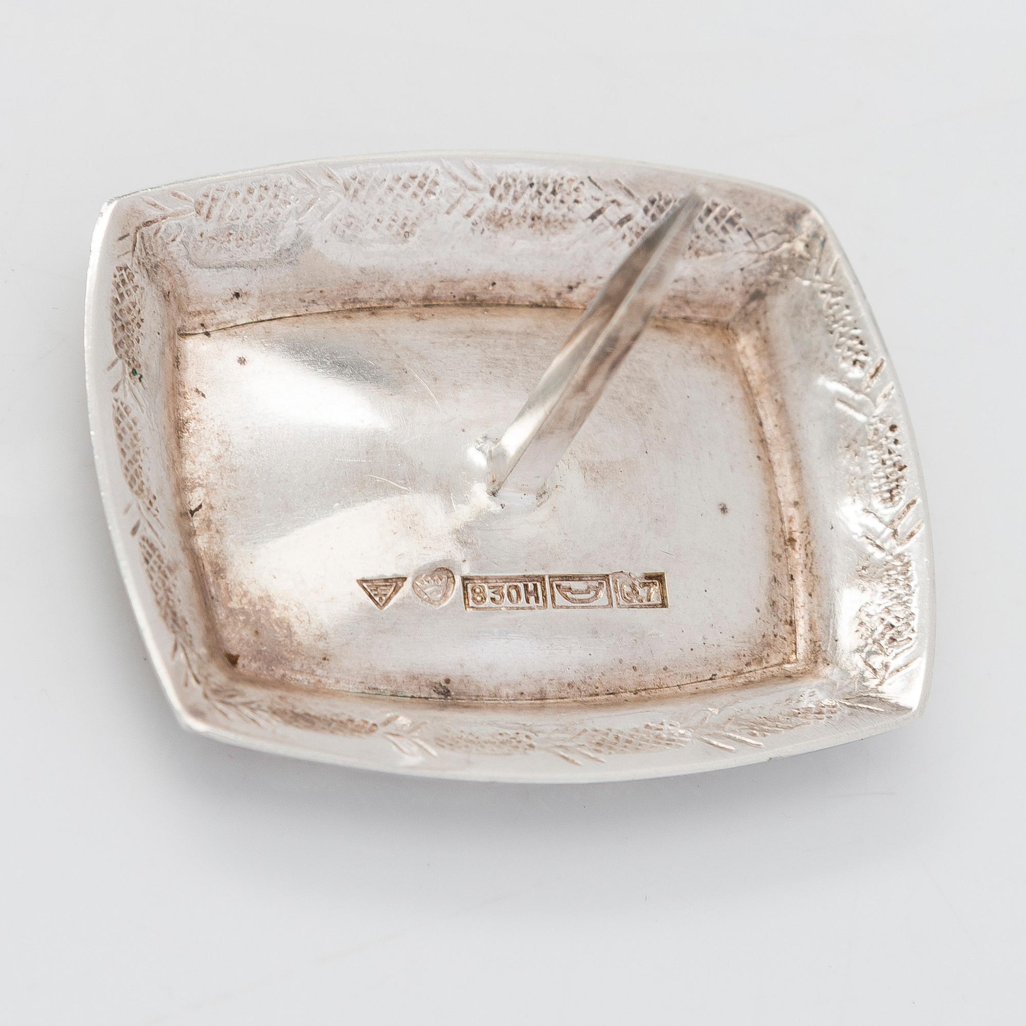 Tillander, bestickuppsättning, 118 delar, silver, "Käpy" (Kotte), Helsinki 1970-tal. Design: Vilho Ellenberg, 1920-tal.