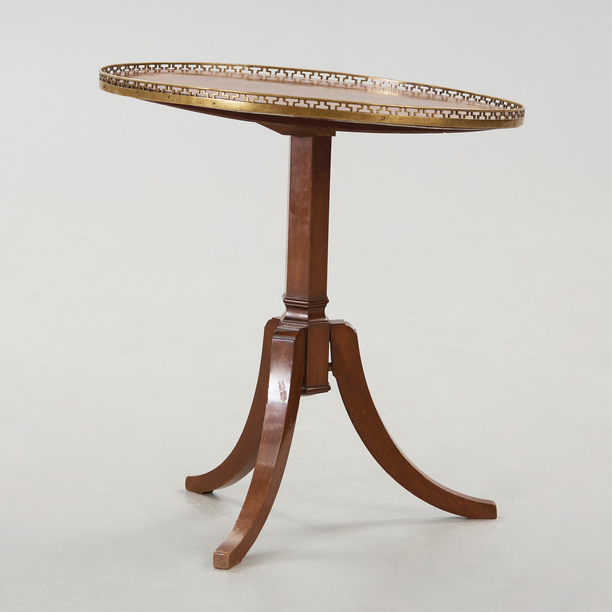 A late gustavian mahogany folding table c. 1800.
