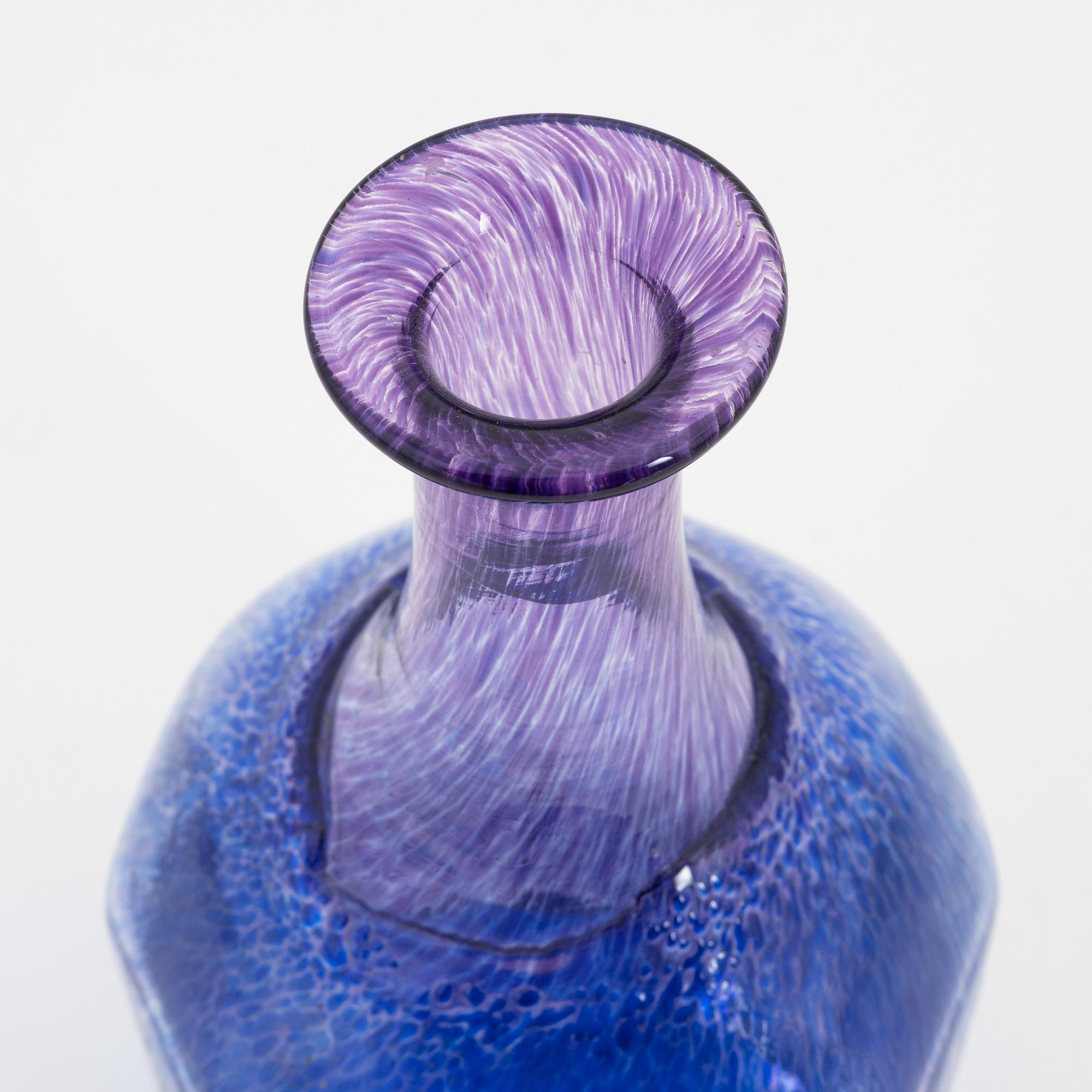 Bertil Vallien, a glass vase, Kosta Boda Artist Collection.