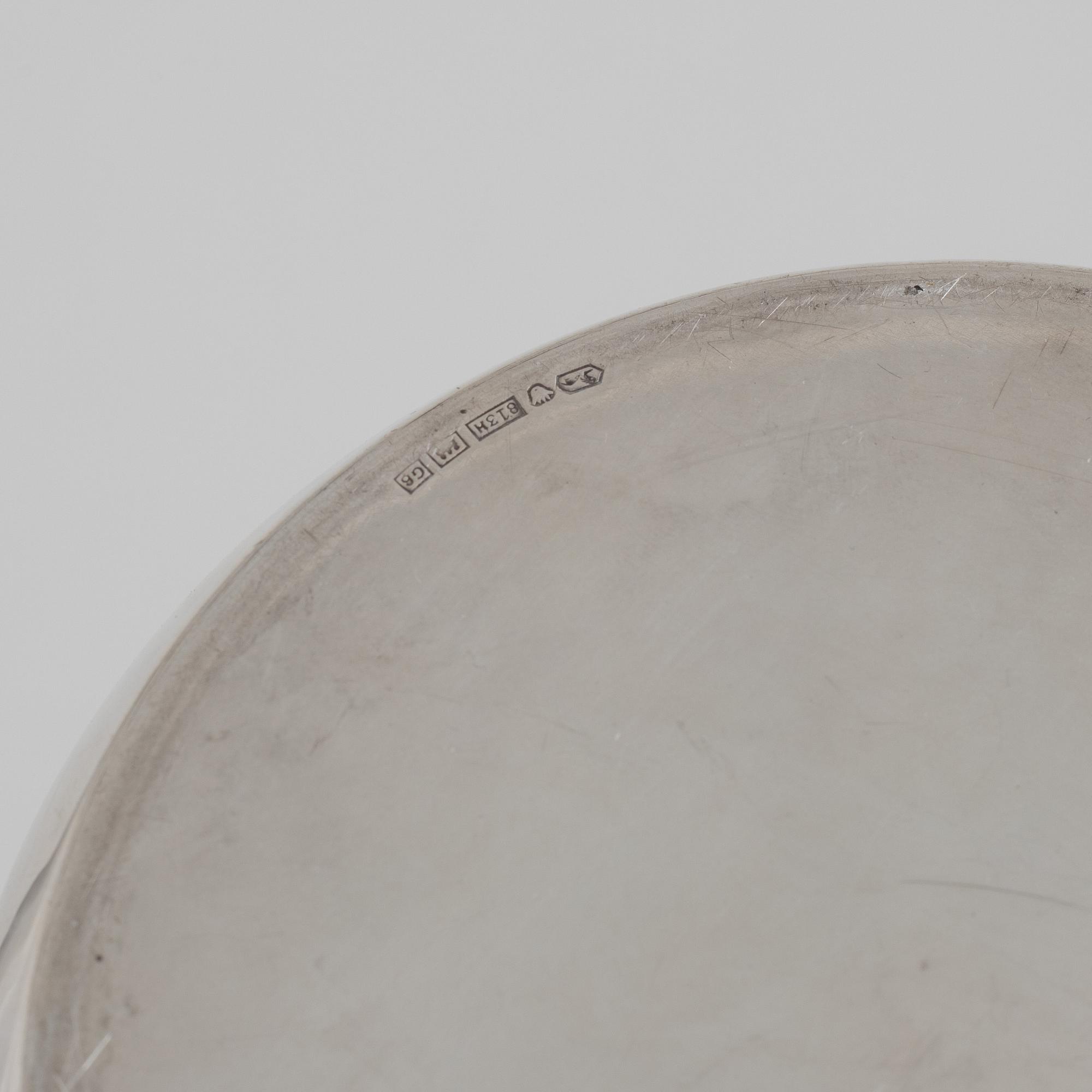 Askar, 2 st, samt vistkortshållare, silver, Finland.