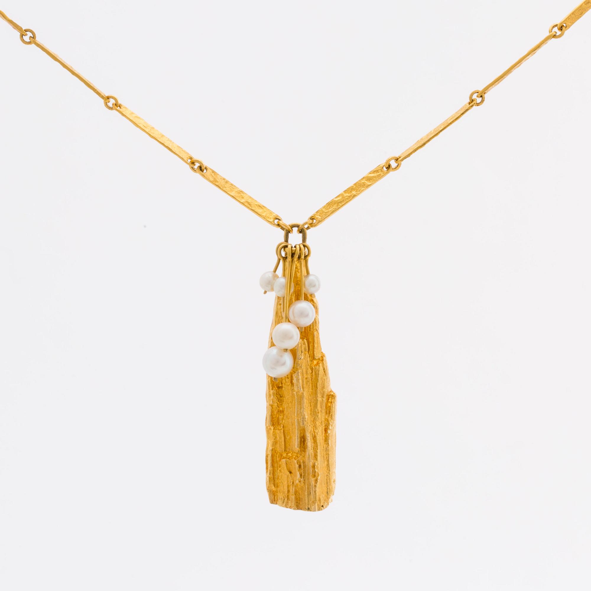 LAPPONIA COLLIER, 18K guld med 6 odlade pärlor ca 3-6 mm, design Björn Weckström 1970 "Kultapuu", Finska stämplar.