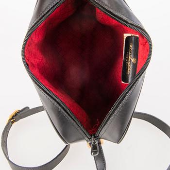 GUCCI, KLÄDÖVERDRAG SAMT VÄSKA, 1980-tal.