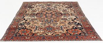 An antique Feraghan carpet, ca 294 x 201 cm.