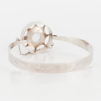 KULTASEPPÄ SALOVAARA, Armring, sterlingsilver med bergkristall.