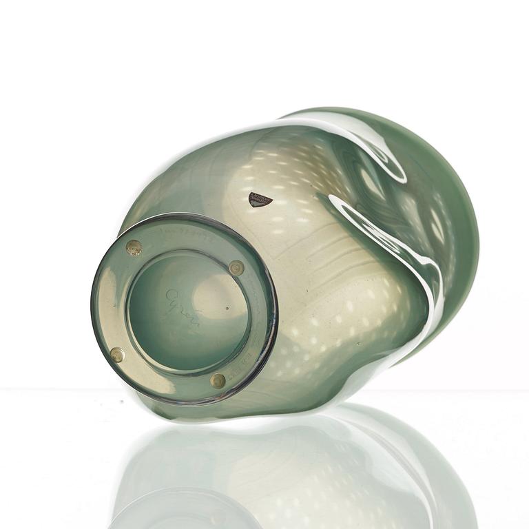 Gunnar Cyrén, a 'Graal' glass vase, Orrefors 1989.