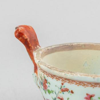 A famille rose butter tureen with cover and stand, Qing dynasty, Qianlong (1736-95).