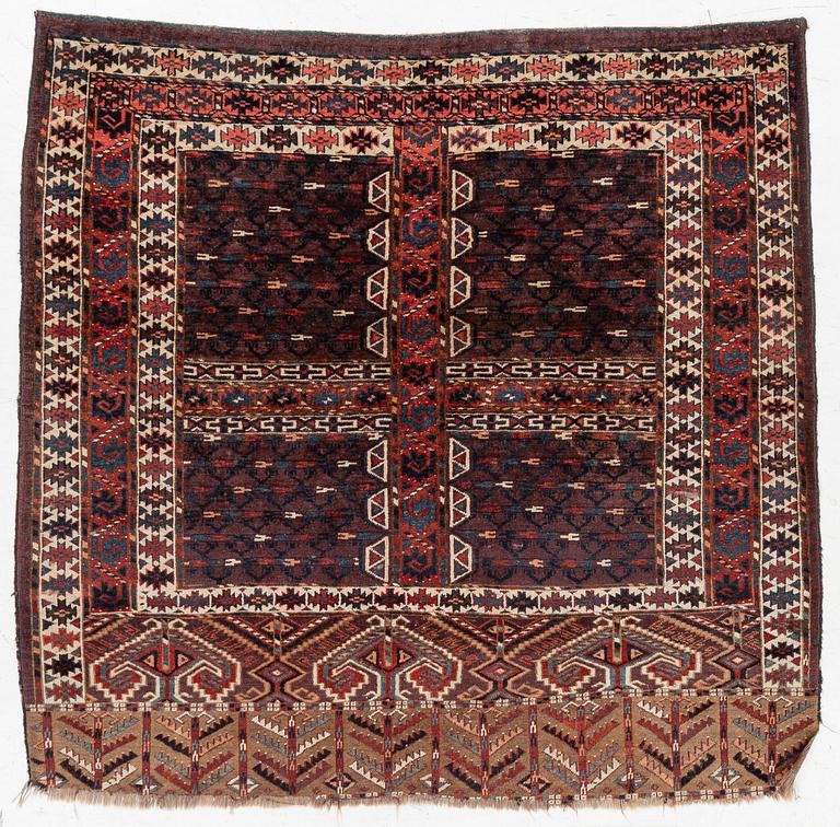 A Yomut Ensi, West Turkmenistan, late 19th century. ca 148 x 156 cm.
