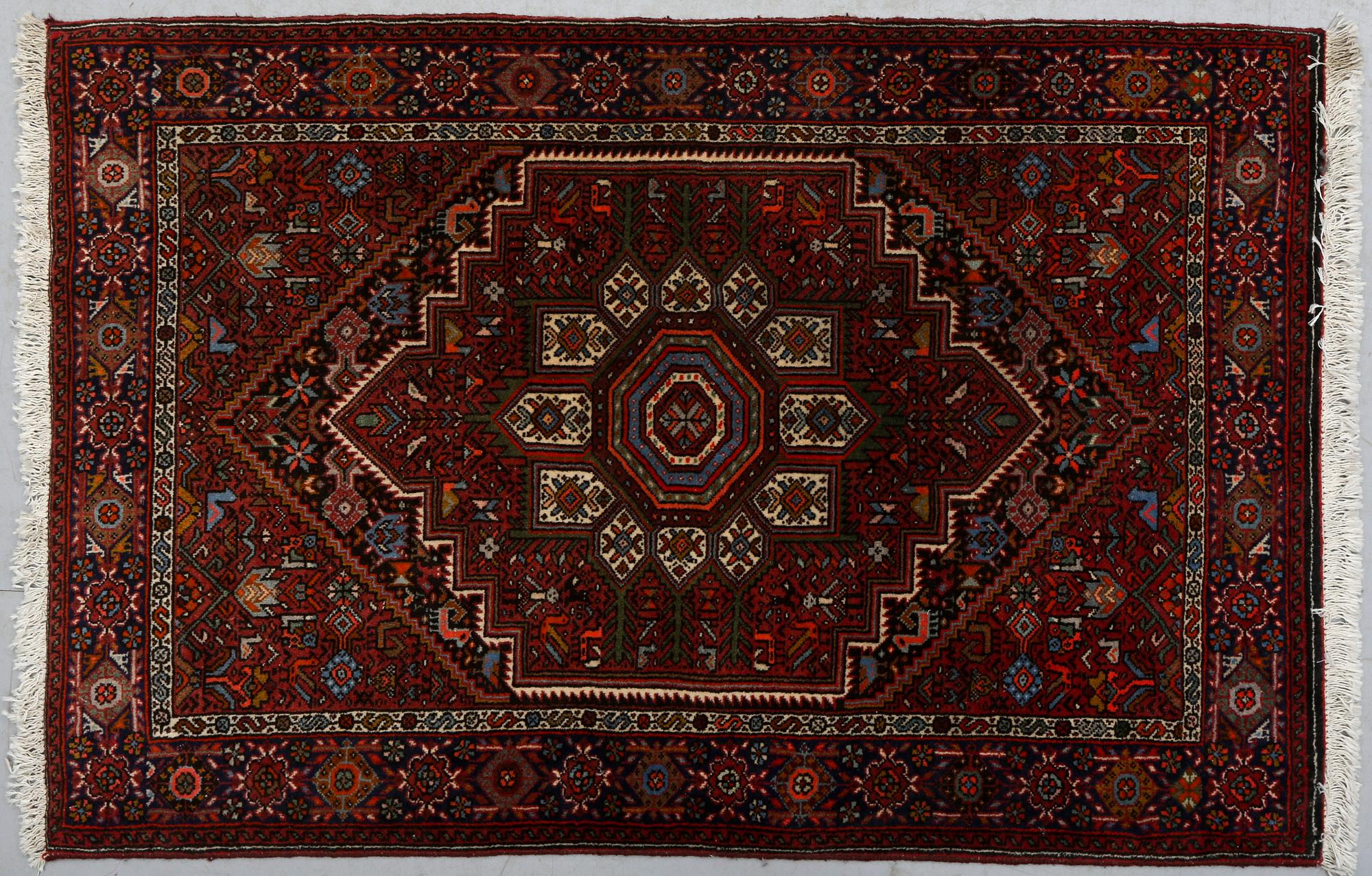 MATTA, sannolikt Bidjar, ca 120 x 80 cm.