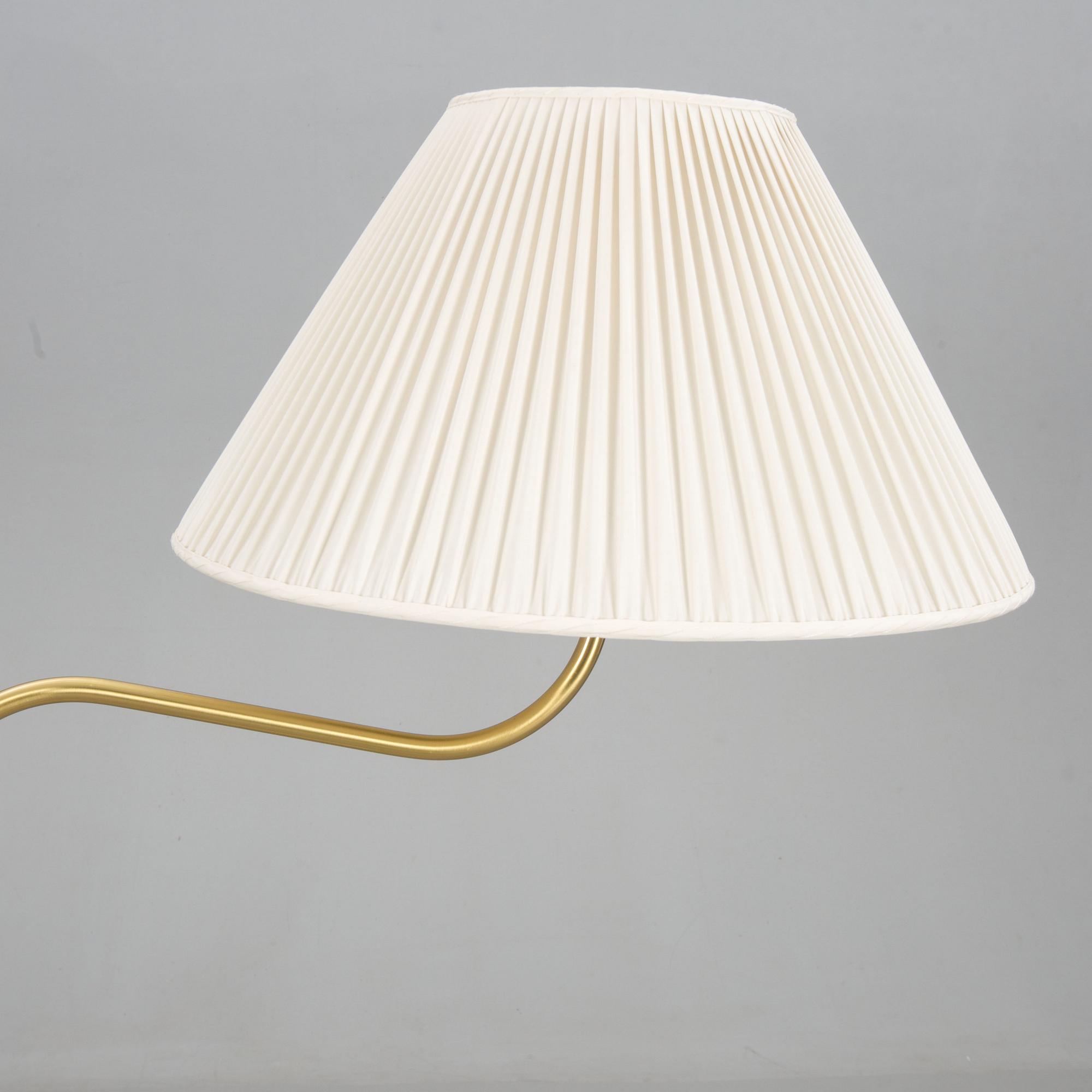 GOLVLAMPA, modell 2368/2148, "Stora Kamelen", Josef Frank, Firma Svenskt Tenn.