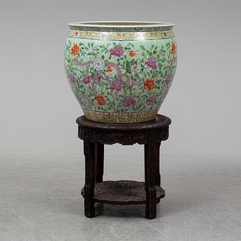 A large Chinese famille rose fish basin, 20th century.