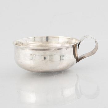 A Swedish silver cup with handle, mark of Erik Löfgren, Umeå 1795.
