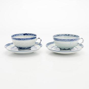 8 kuppia, 5 lautasta, posliini, Kiina, 1900-luvun alku.