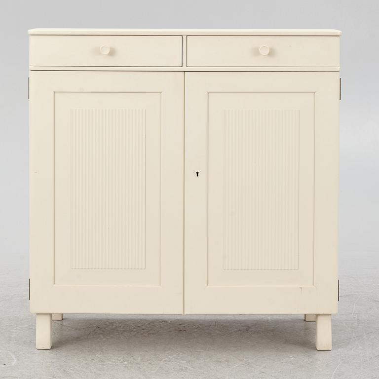 Carl Malmsten, skänk, "Talavid", Waggeryds möbelfabrik AB, 1900-talets andra hälft.