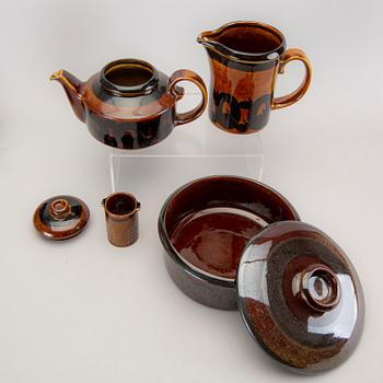Gunvor Olin-Grönqvist,  a 24 pcs dinner service "Soraya".