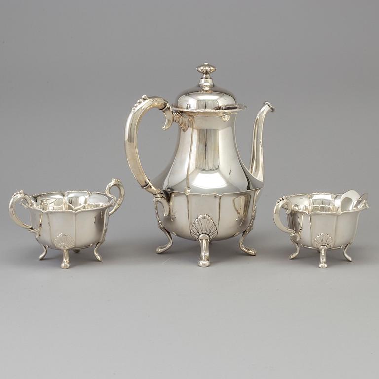 KAFFESERVIS, 3 delar, silver, rokokostil, 1900-talets mitt.