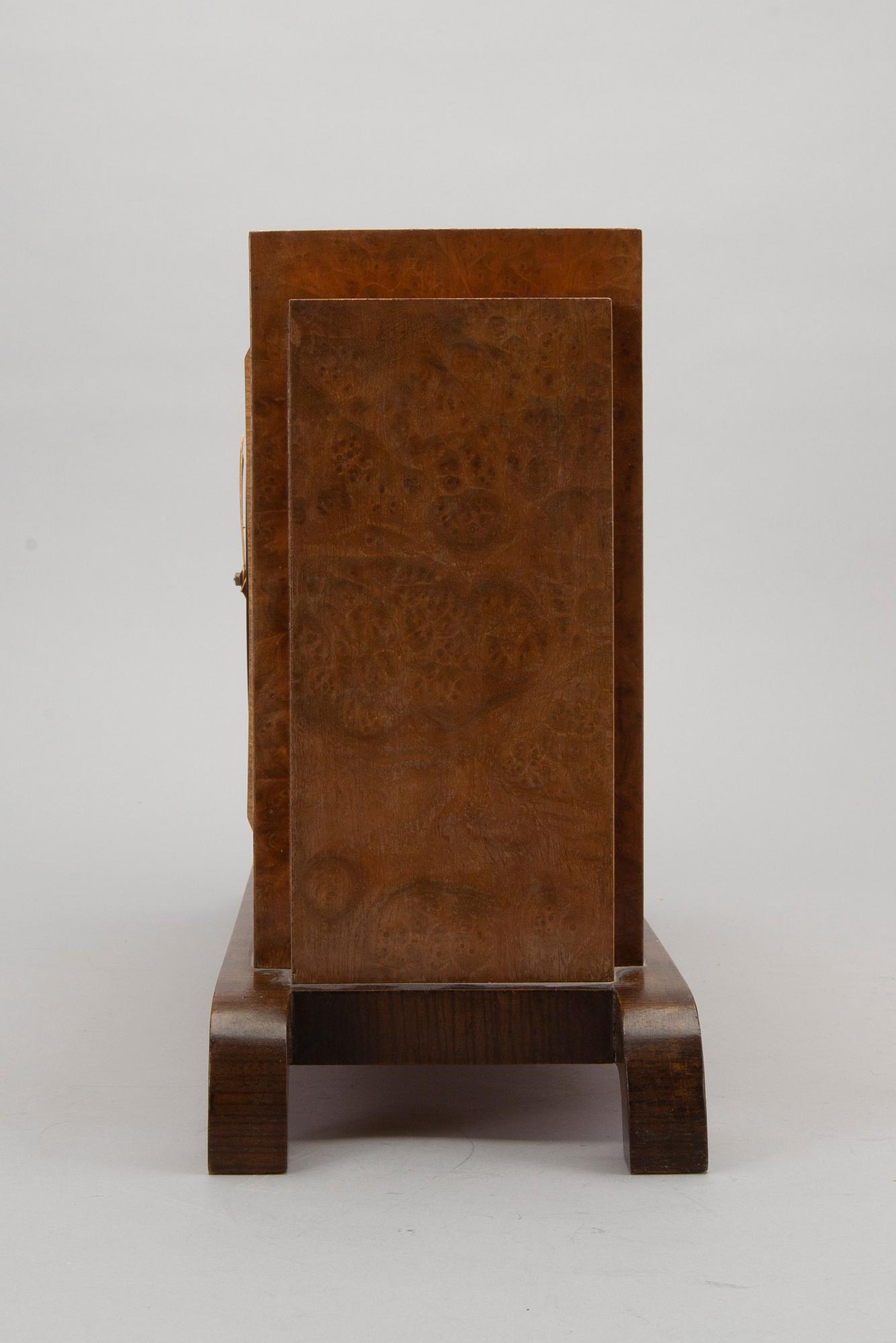 An Art Deco table clock, 1930's.