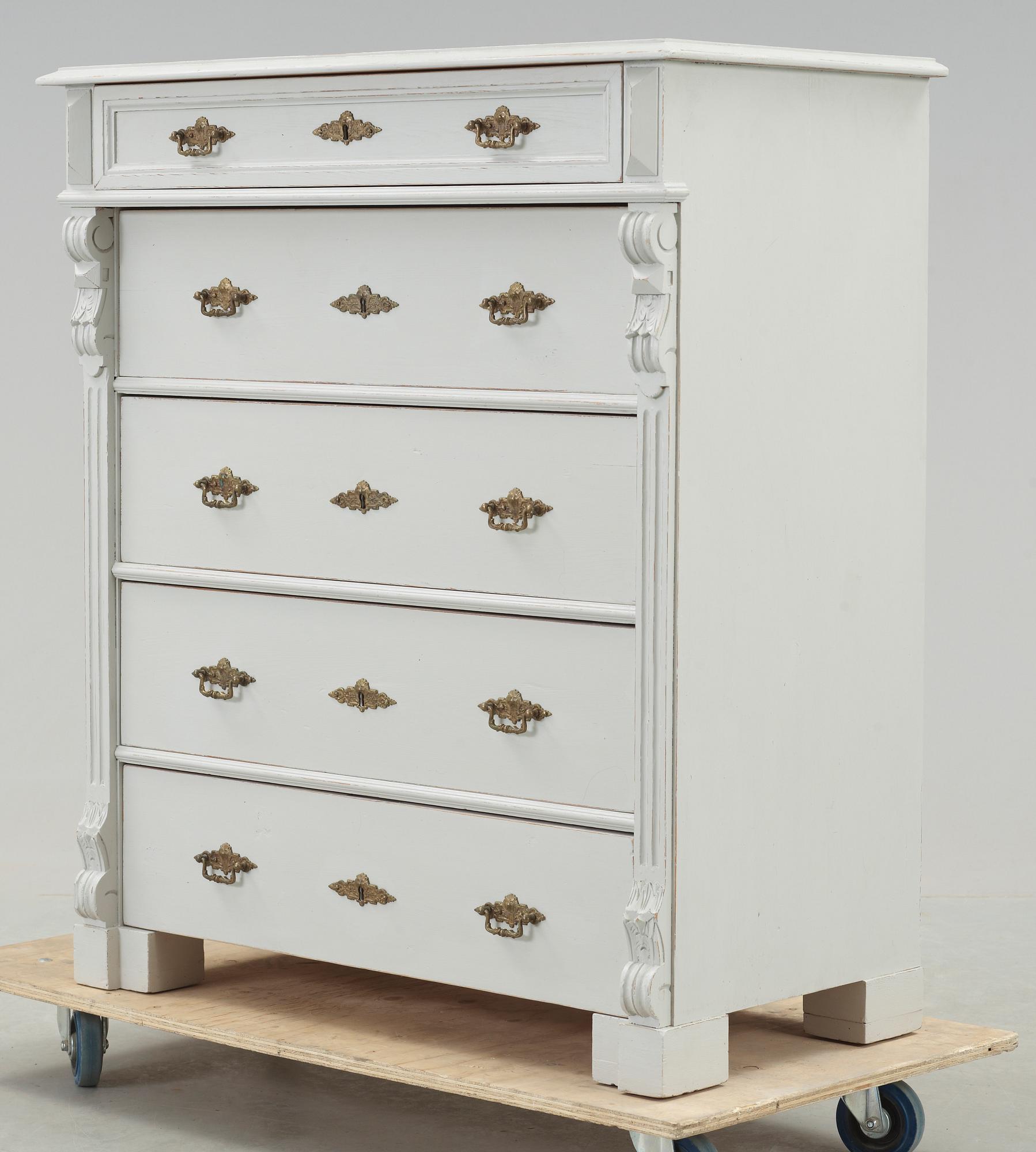 BYRÅ, nyrenässans, sent 1800-tal.