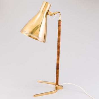 PAAVO TYNELL, A mid-20th century table lamp '9224' for Idman, Finland.