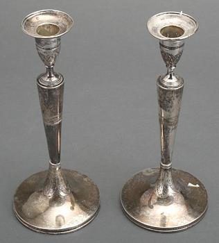LJUSSTAKAR, ett par, silver, Pressburg, Ungern, 1817. Vikt ca 558g.