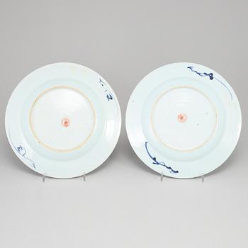 A pair of blue and white dishes, Qing dynasty, Qianlong (1736-95).