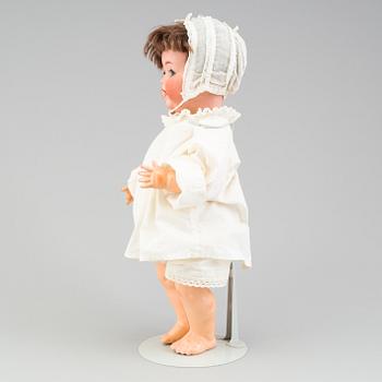 a porcelain doll by Ernst Heubach/ Heubach Köppelsdorf 1926.