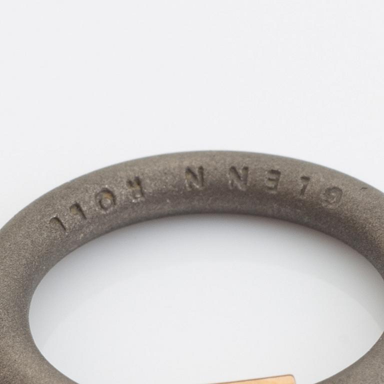 Ring, Glenn Roll, ring med briljantslipad diamant.