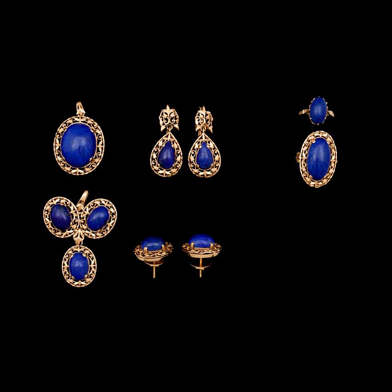 SMYCKESET, 6 delar, 18k guld cabochonslipade lapis lazuli, 1900-tal. Tot vikt ca 72 g.