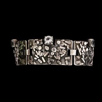 ARMBAND, silver och bergkristall, 1950, Sverige, ca 61 gram.