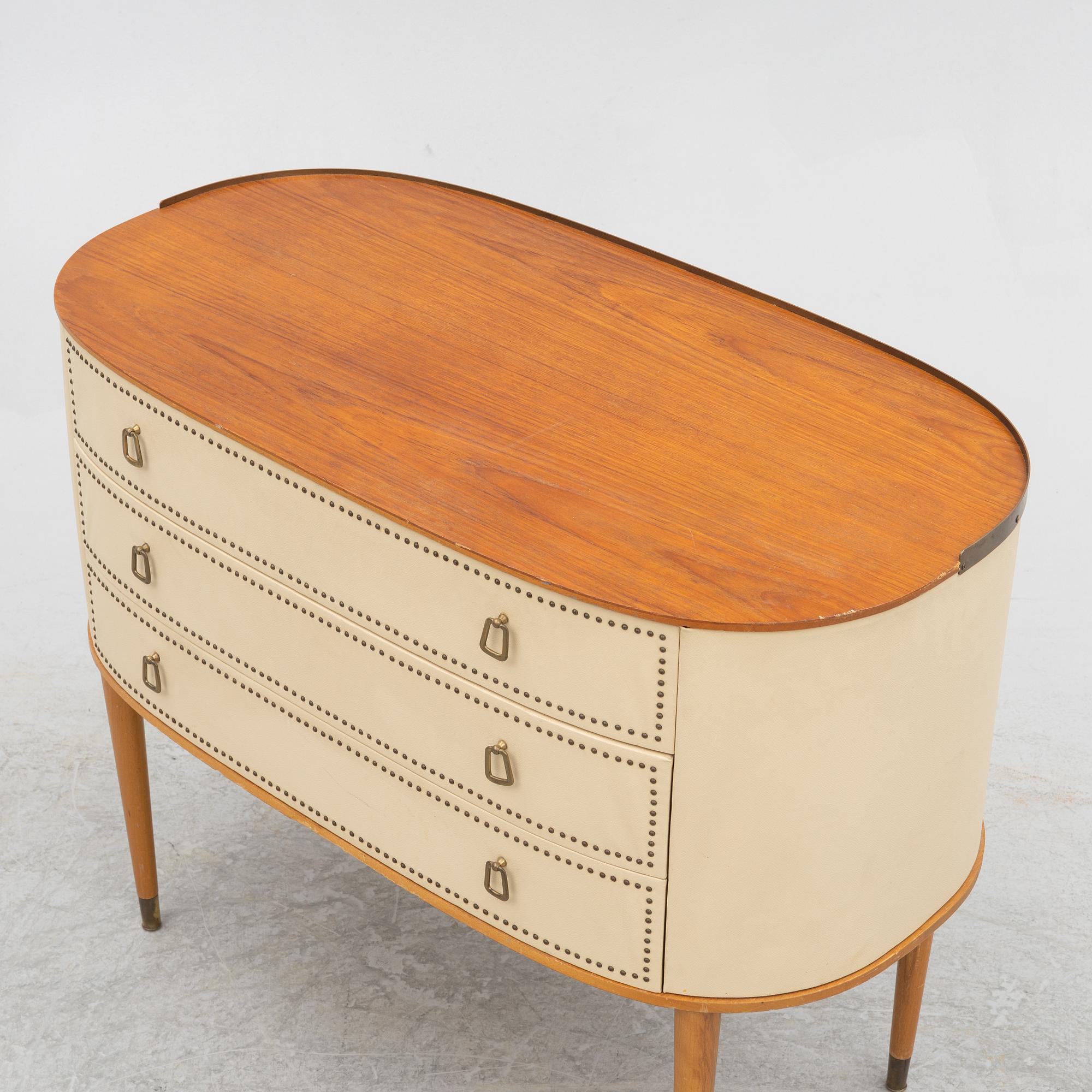 Halvdan Pettersson, a Swedish Modern dresser, Tibro Möbelfanrik, 1950's.