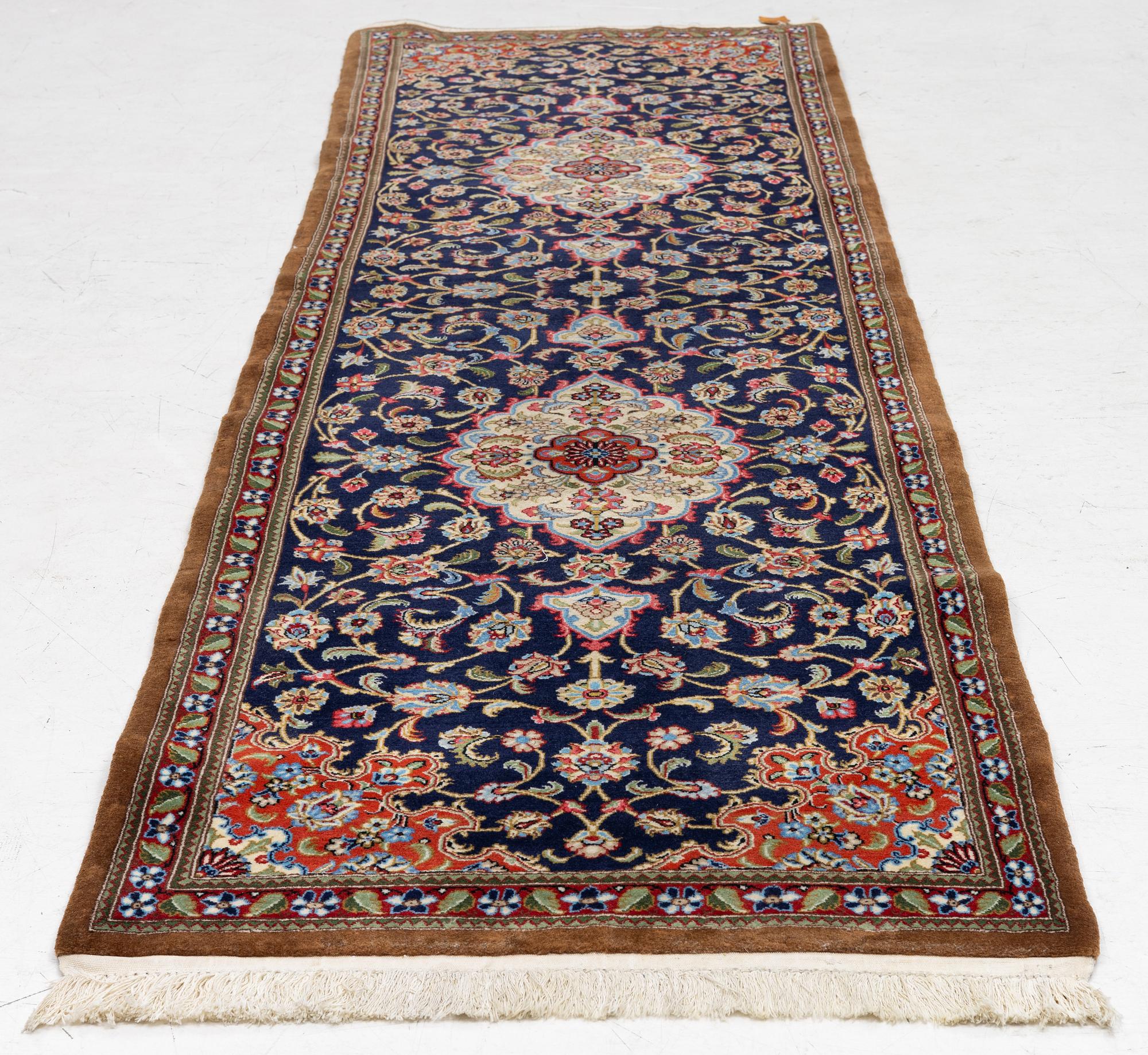 Gallerimatta, Ghom, ca 263 x 72 cm.