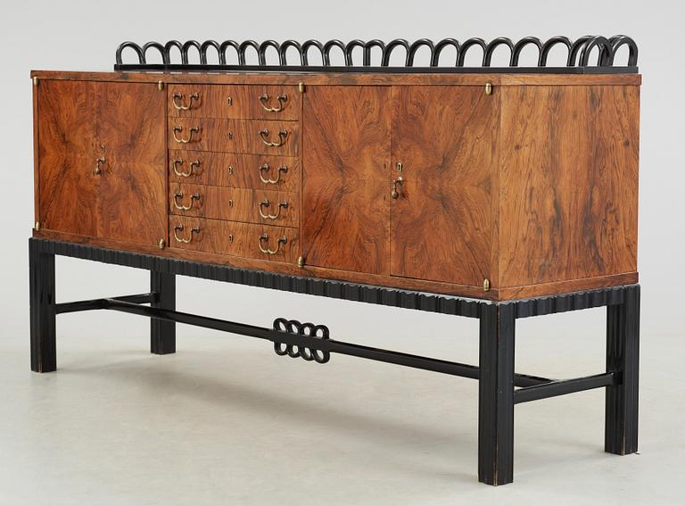 SIDEBOARD, art deco typ,  Brno, 1900-talets mitt.