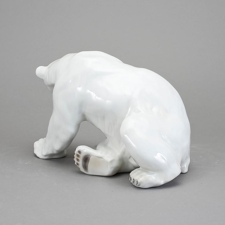 FIGURIN, porslin, Knud Kyhn, Bing & Gröndahl.