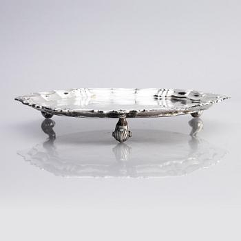 An English silver salver/dish, mark of John Robinson II, London 1740.