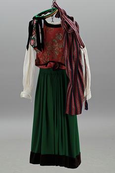 HÄRADSDRÄKT, Luggude, stlk ca 40-42.