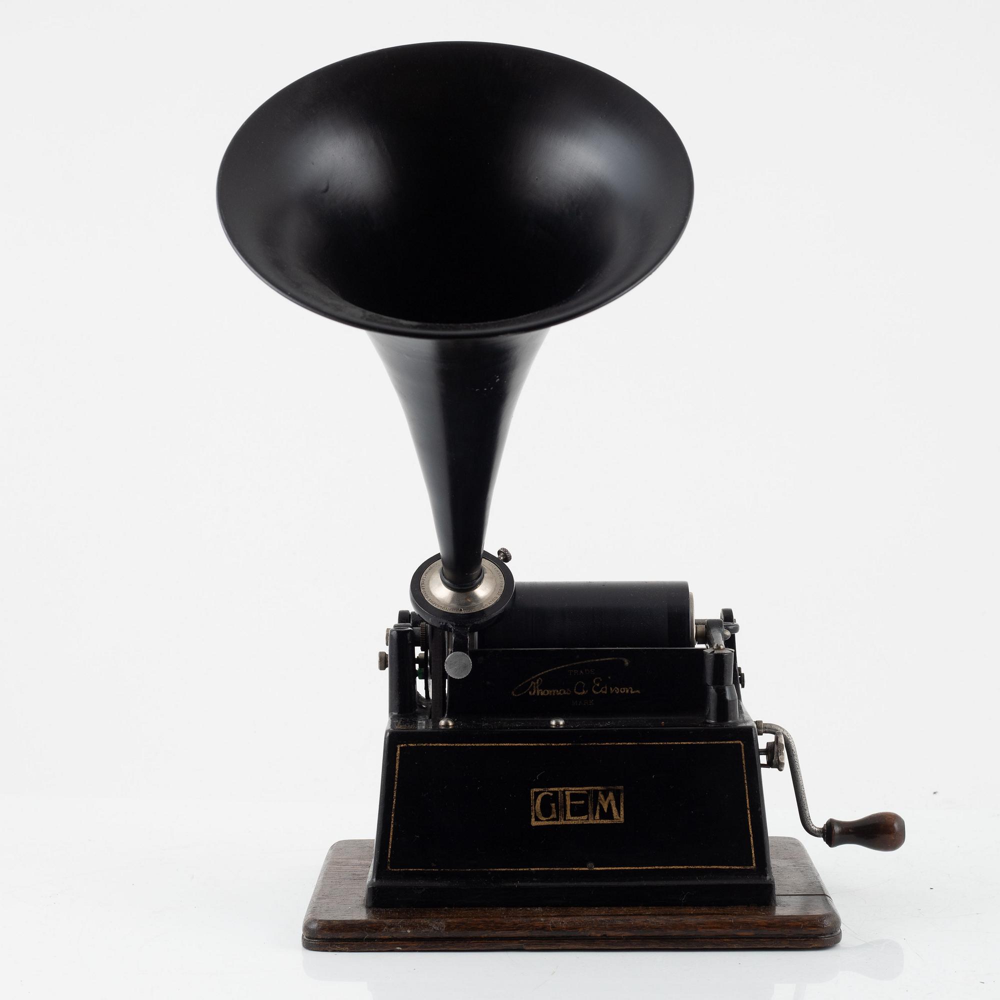 A 'GEM' phonograph, Thomas A. Edison, around 1900.