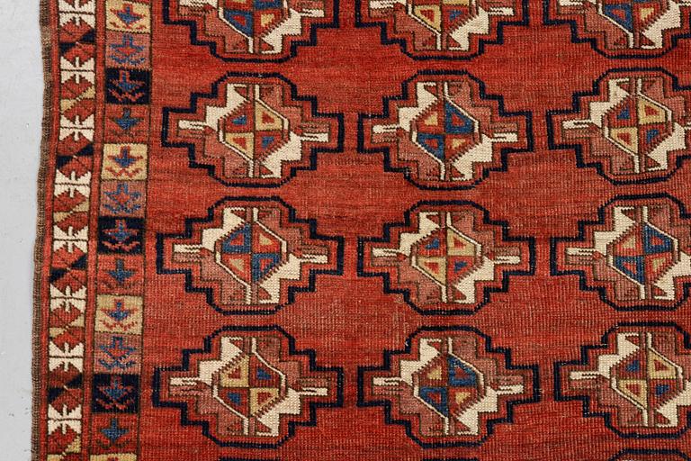 Matta, antik, Turkmen, ca 204-206 x 124 cm.