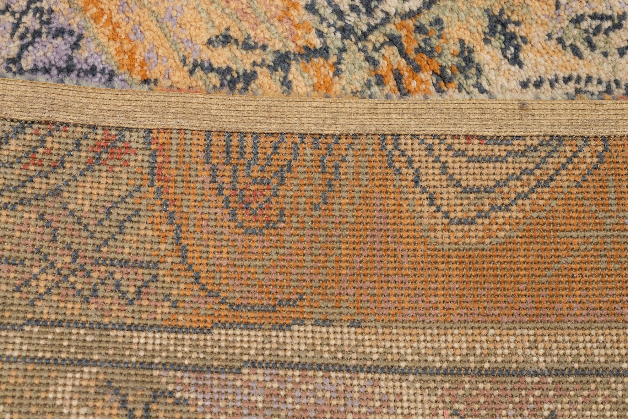 A Paul Klee rug, 'Florentinisches villenviertel'. Machine made pile.