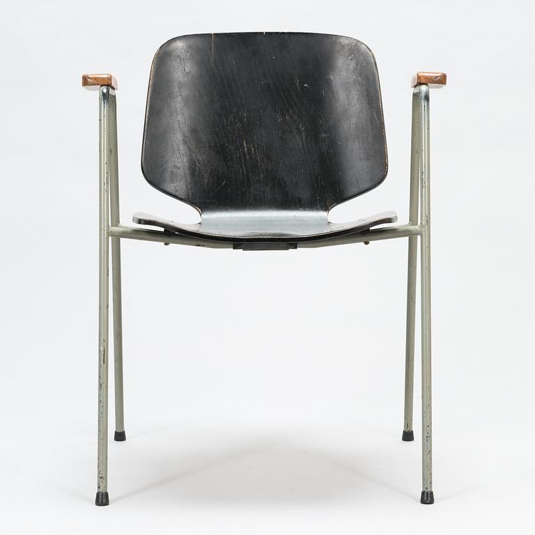 ANTTI NURMESNIEMI, an armchair for Artek. Designed 1956-1957.