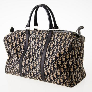 CHRISTIAN DIOR, KAKSI VINTAGE LAUKKUA JA VYÖ.