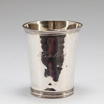 BÄGARE, silver. Nils Juhlin, Karlshamn, 1833. Vikt 53g.